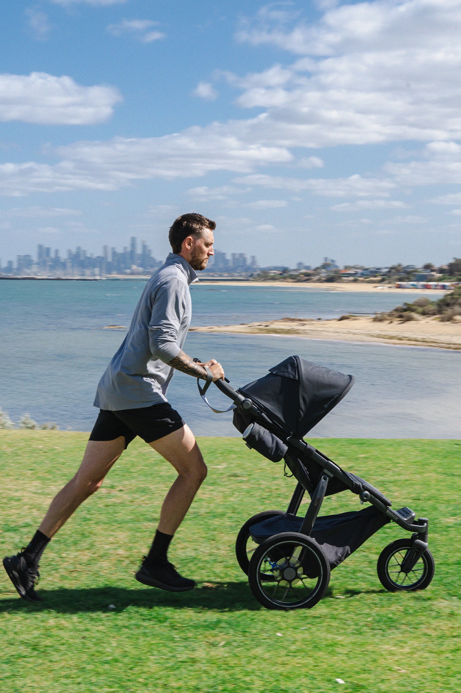 UPPAbaby Ridge V2 Pram Jogger – James (Black)