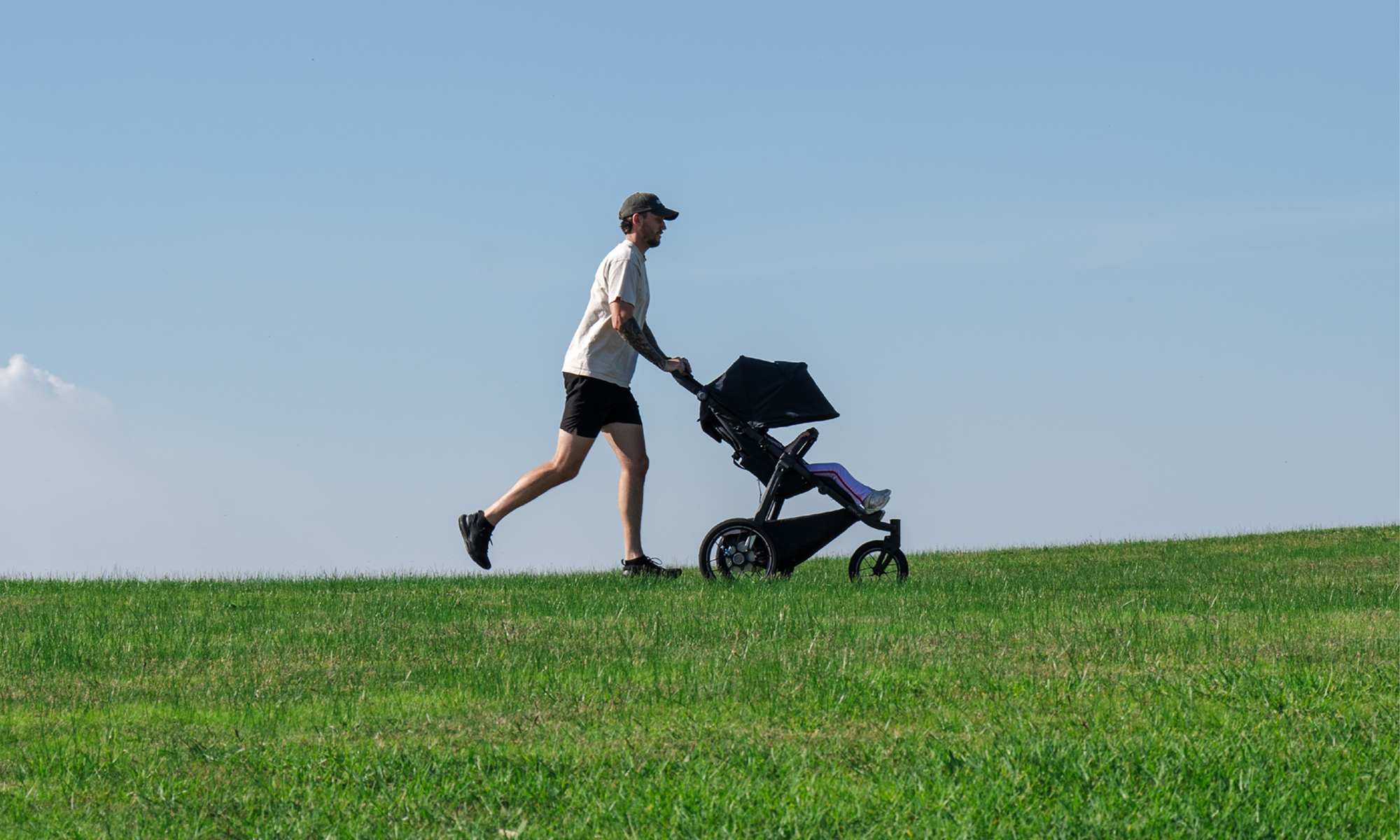 UPPAbaby RIDGE V2 all-terrain pram used on outdoor trail