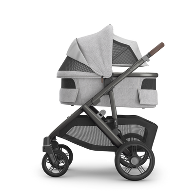 UPPAbaby V3 Bassinet - Evelyn (Meadow Green), on Vista V3, side all vents open