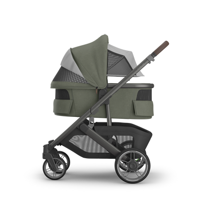 UPPAbaby V3 Bassinet - Evelyn (Meadow Green), on Cruz V3, side all vents open