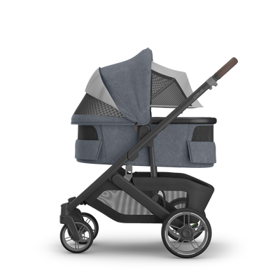 UPPAbaby V3 Bassinet - Julian (Dusty Blue Melange), on Cruz V3, side all vents open
