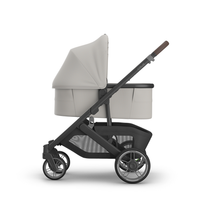 UPPAbaby V3 Bassinet - Savannah (Pearl Grey Jacquard / Carbon Melange / Black), on Cruz V3, side