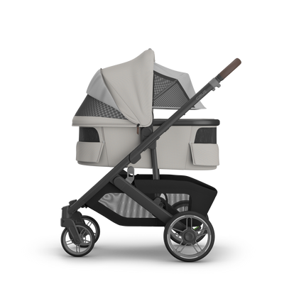 UPPAbaby V3 Bassinet - Savannah (Pearl Grey Jacquard / Carbon Melange / Black), on Cruz V3, side all vents open