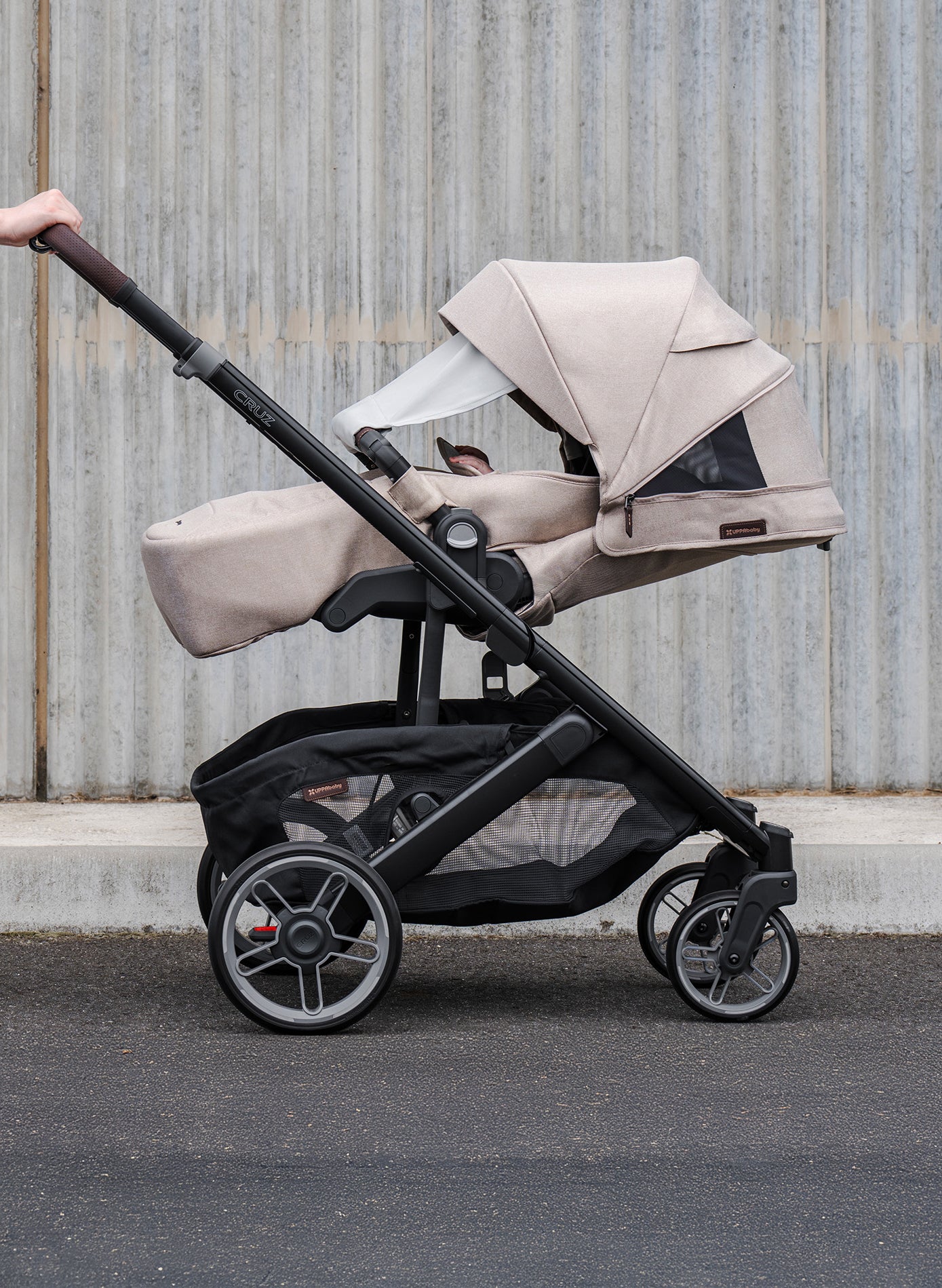 UPPAbaby Cruz V3 Infant Cover - Ada (Sandstone/Chestnut leather)