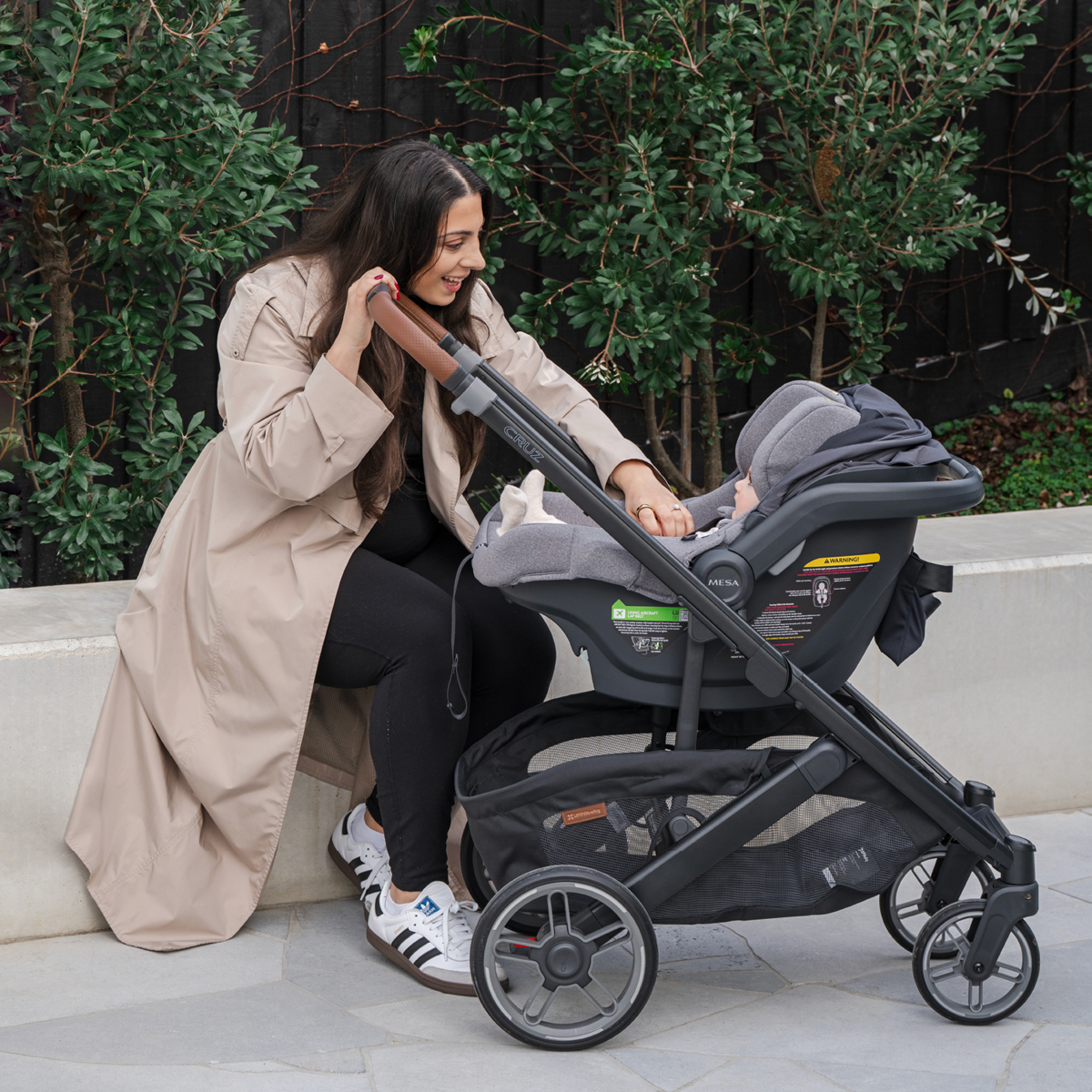 UPPAbaby Mesa Car Seat Capsule - Charcoal Melange (Greyson)