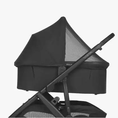 Bassinet bug shield